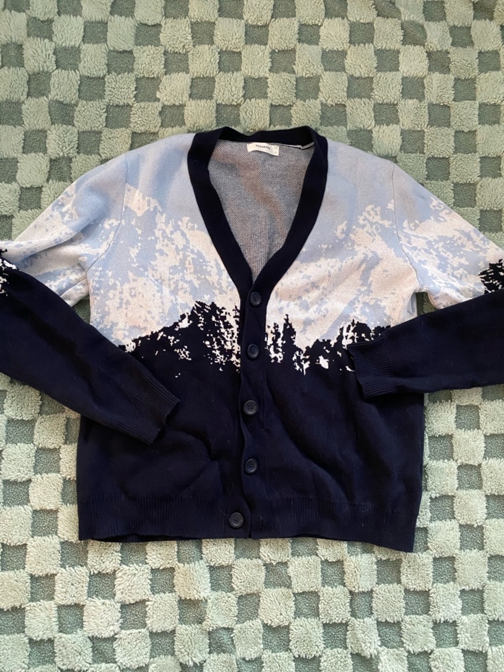 Reserved Two-Tone Navy and Light Blue Cardigan